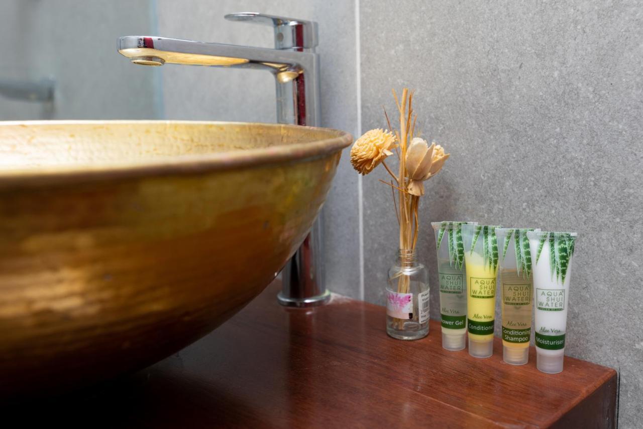 Swarga Heritage Hotel - A Traditional Stay Kathmandu Esterno foto